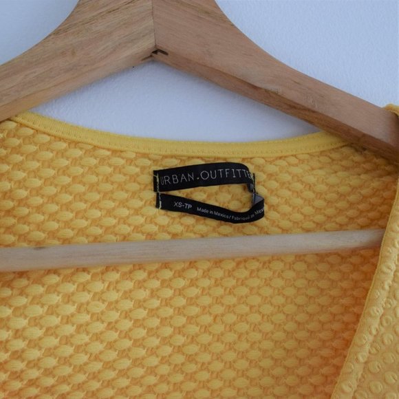 Urban Outfitters Tasha Twist-Front Cropped Wrap - Picture 4 of 5